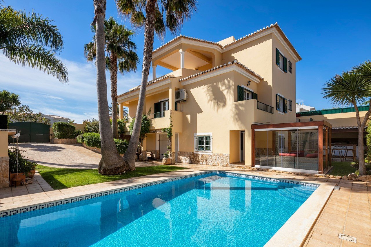 Villa à côté du golf à Lagos
